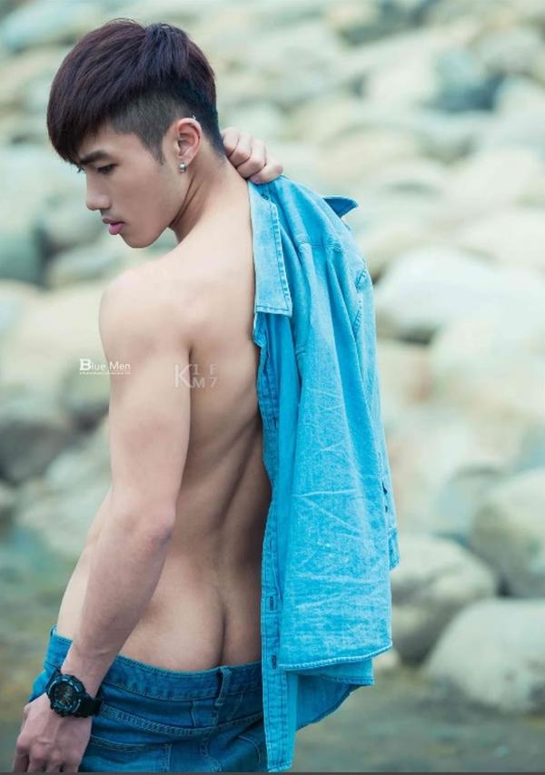 Whoseman-8-花漾文青男孩-許禾